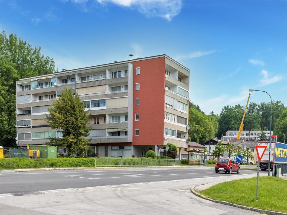 Surroundings [summer] (1-5 km)