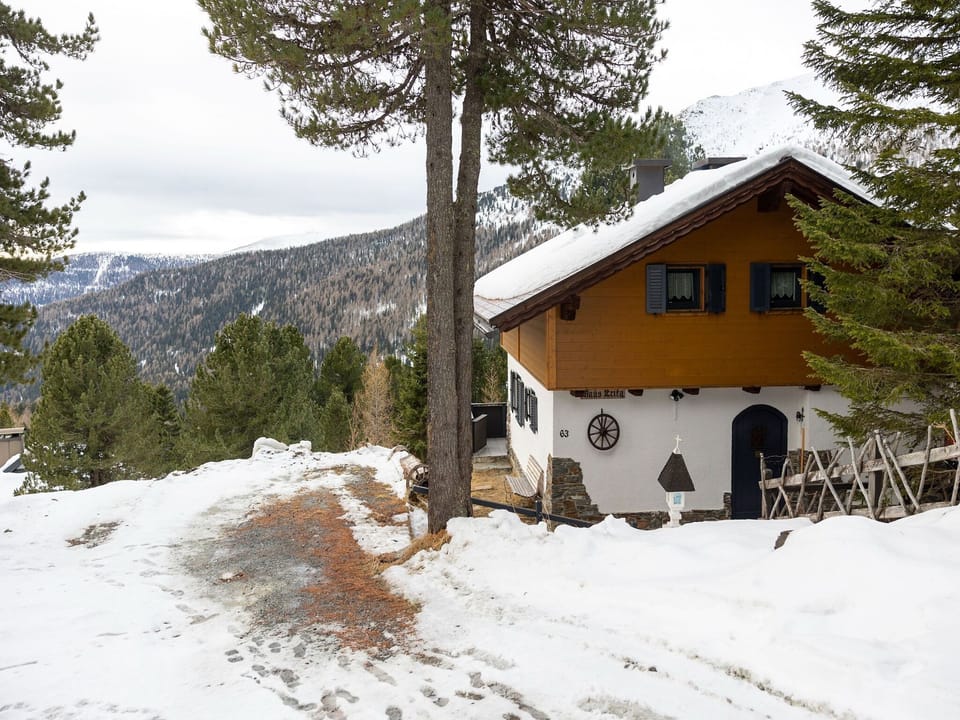 Holiday Home Exterior [winter]