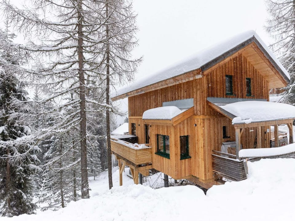 Holiday Home Exterior [winter]