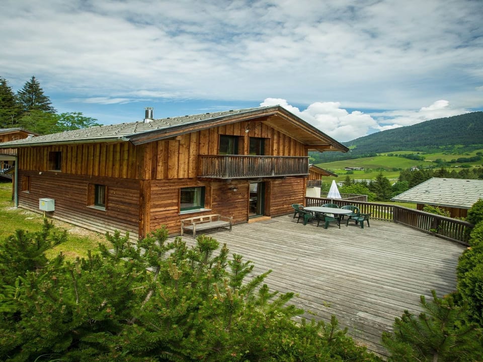 Holiday Home Exterior [winter]