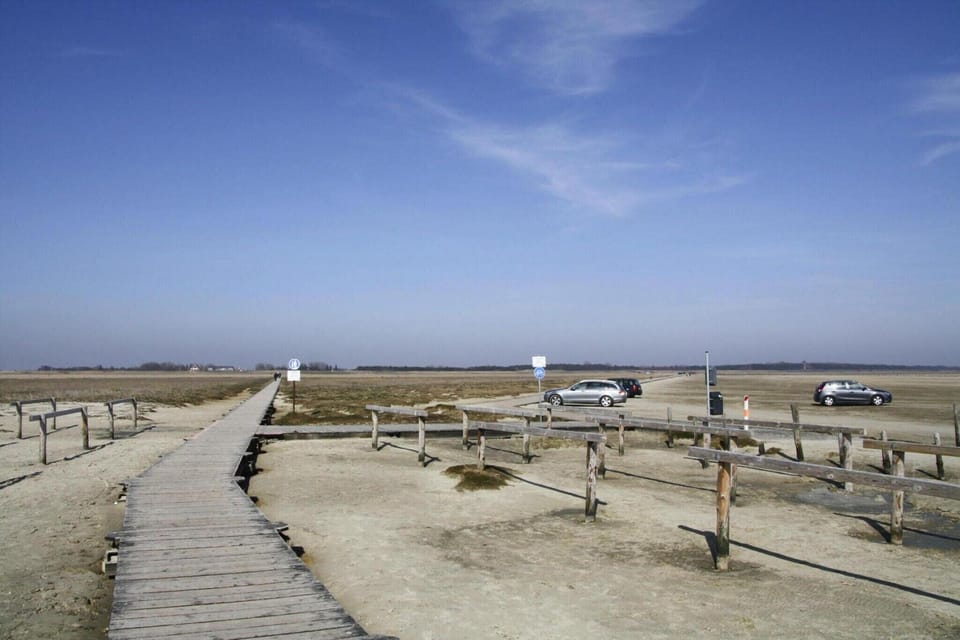 Surroundings [summer] (1-5 km)