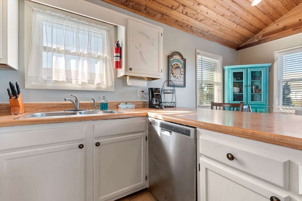GR7811: Cooper Cabana | Kitchen