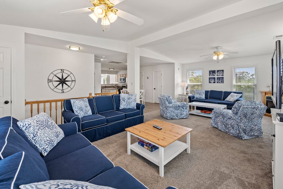DU701: Dolphin Dunes | Top Level Living Area