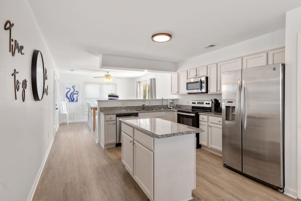 DU701: Dolphin Dunes | Top Level Kitchen