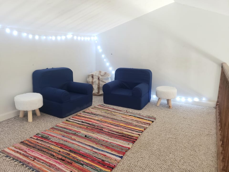 Kid's loft space