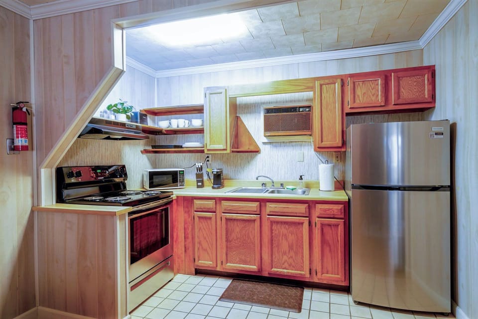 Don't feel like going to town to eat? Make a meal in the fully stocked kitchen!