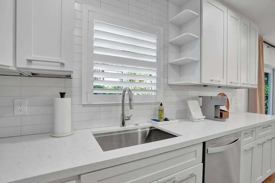 We supply the kitchen amenities you need to enjoy the space... including for example paper towels, dish soap, sponges, dish washer pods, garbage bags, tea towels and so much more.  