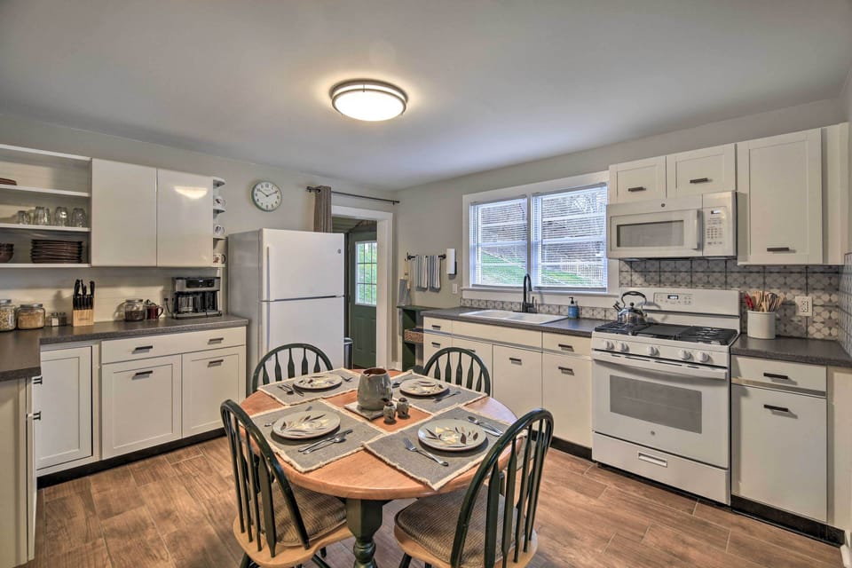 Kitchen | Cooking Basics | Coffee Maker | Blender | Microwave | Toaster | Spices