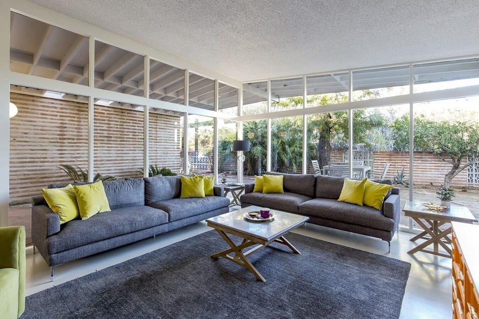 Living room with walls of glass 