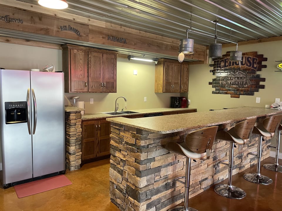 Walkout Basement Bar and Rec Room
