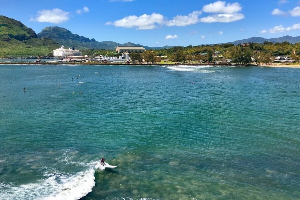 Rolling waves perfect for beginner surfing, boogie boarding and SUP.