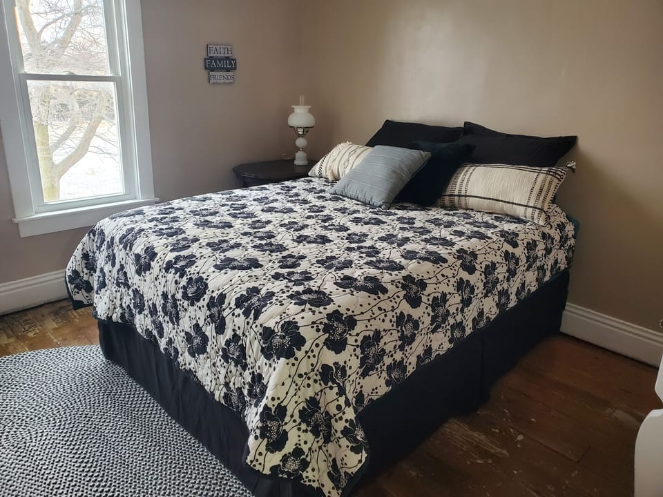 queen bed upstairs