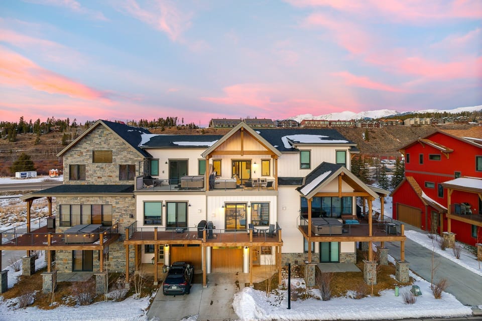 Your Grand Park Luxury Villa