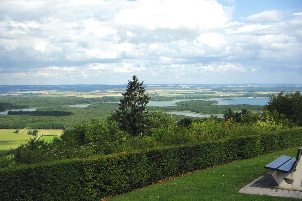 Surroundings [summer] (1-5 km)