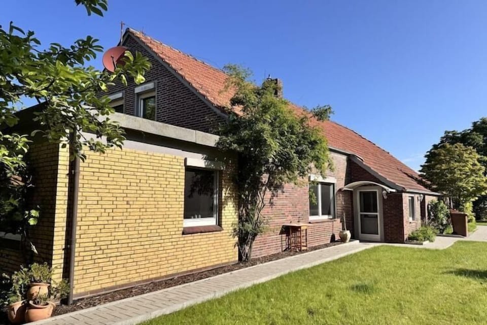 Holiday Home Exterior [summer]