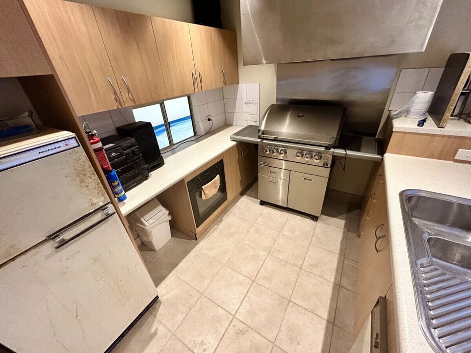 Indoor External Kitchen near Indoor Pool