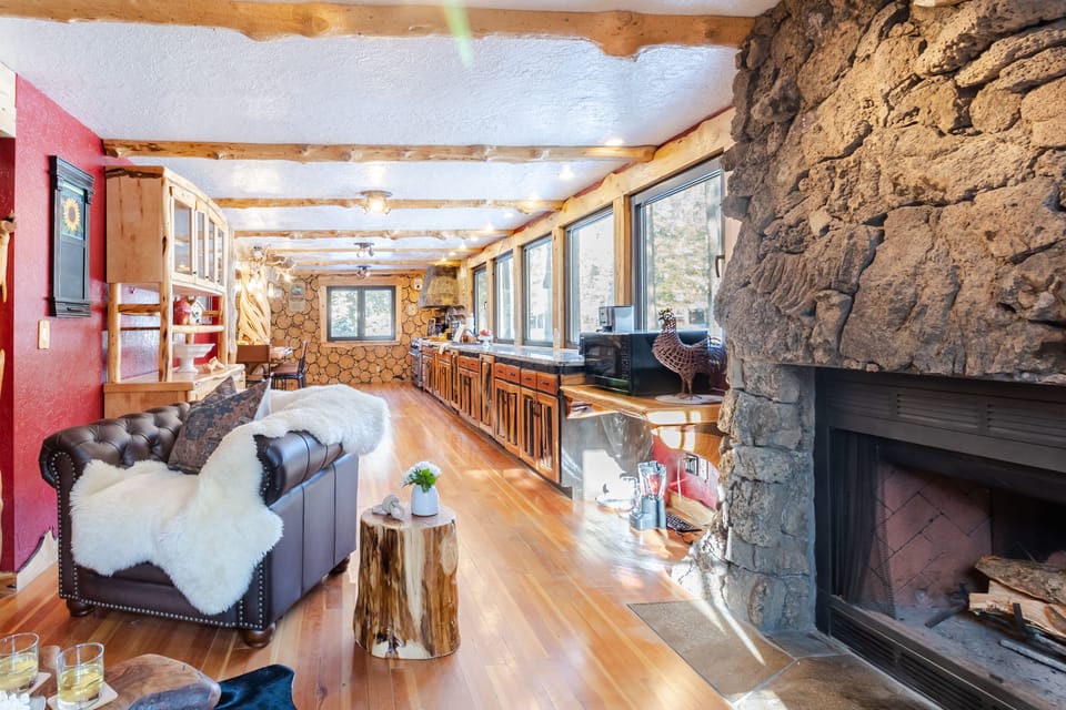 Second living area.