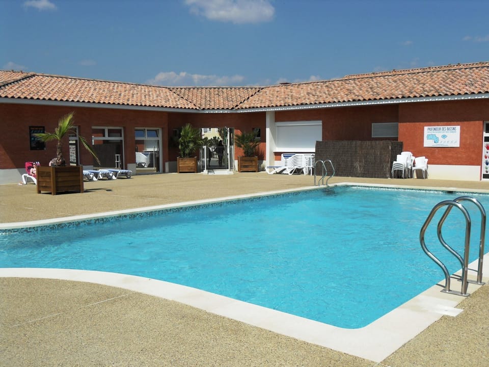 Holiday Home Swimming Pool