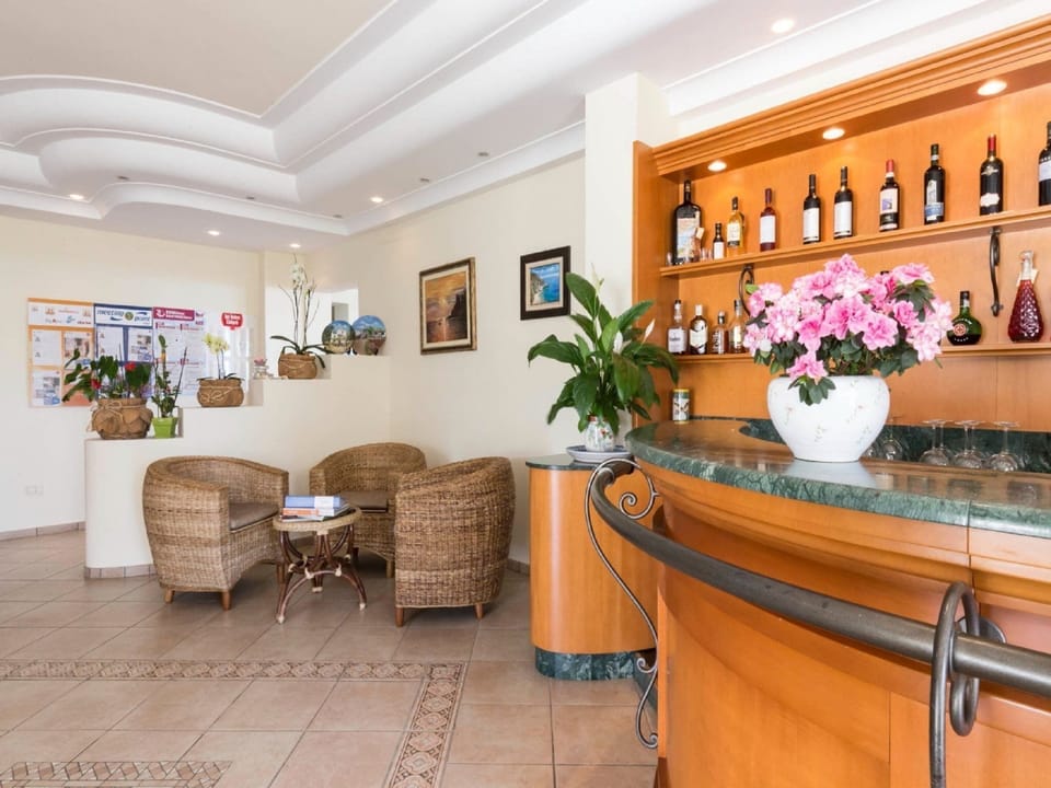 Entrance / Reception