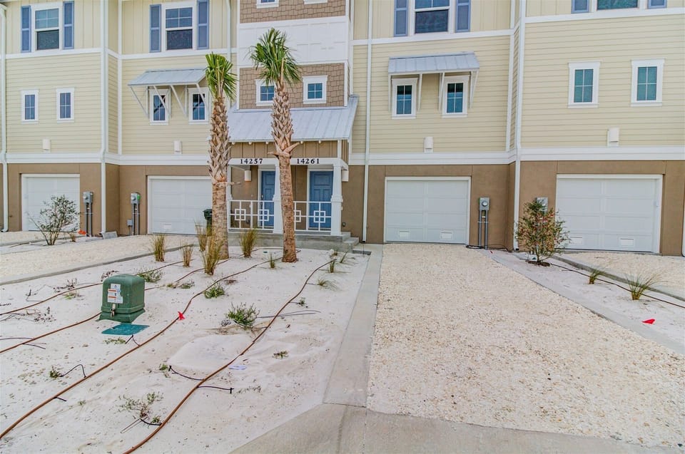 Lost Key Sea-130 Front of Unit