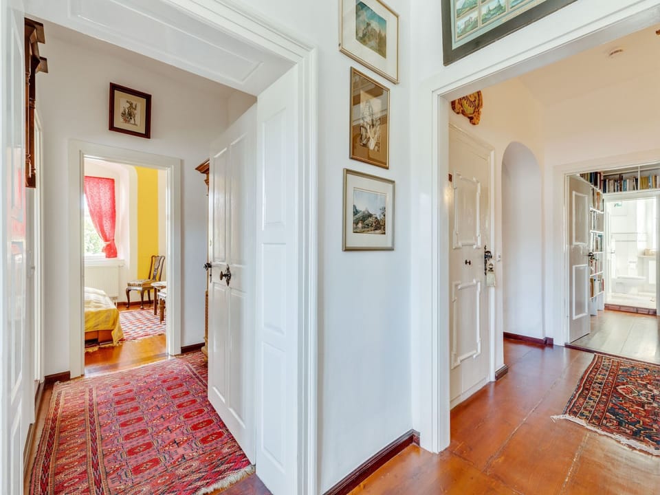 Entrance / Reception