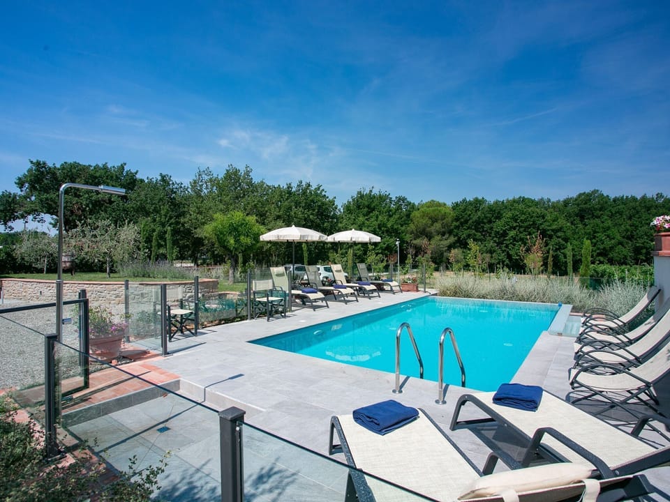 Holiday Home Swimming Pool