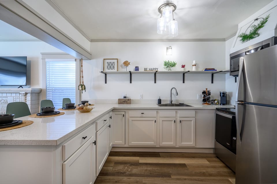 Full Kitchen