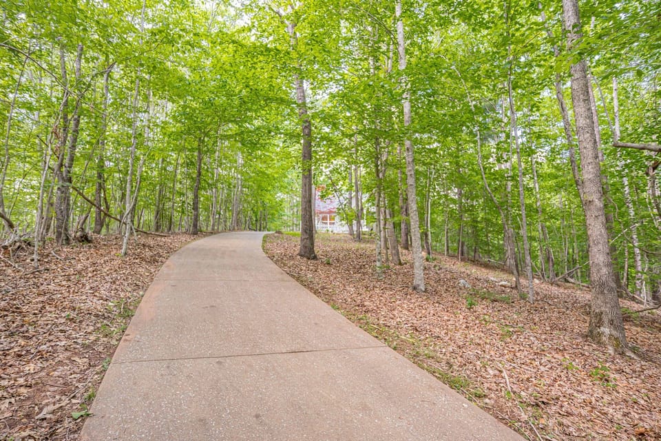 Driveway leading up to the Cottage on the Hill.