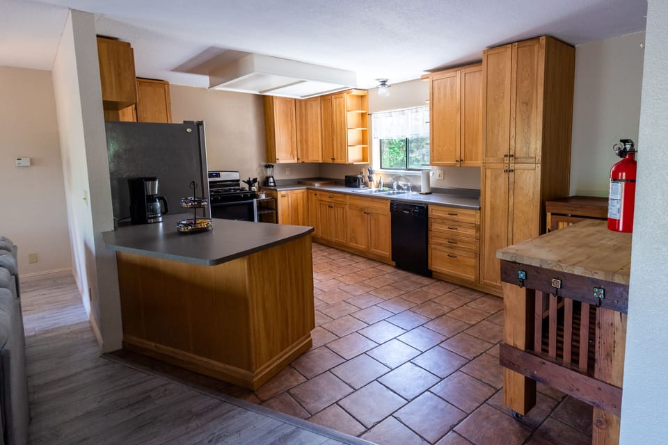 Fully equipped kitchen