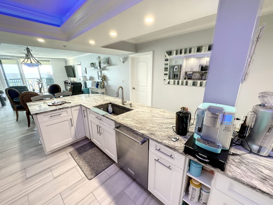 condo-1671370165_1671371396_71413_e5912bc.jpg