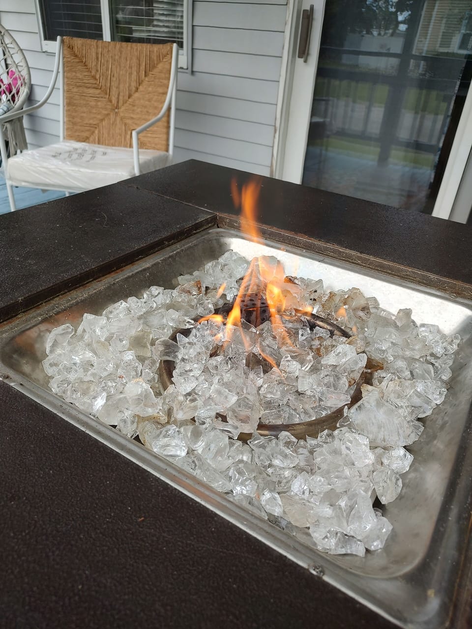 Gas fireplace 
