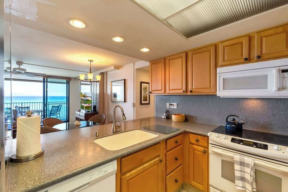 Fully equipped kitchen with needed essentials.