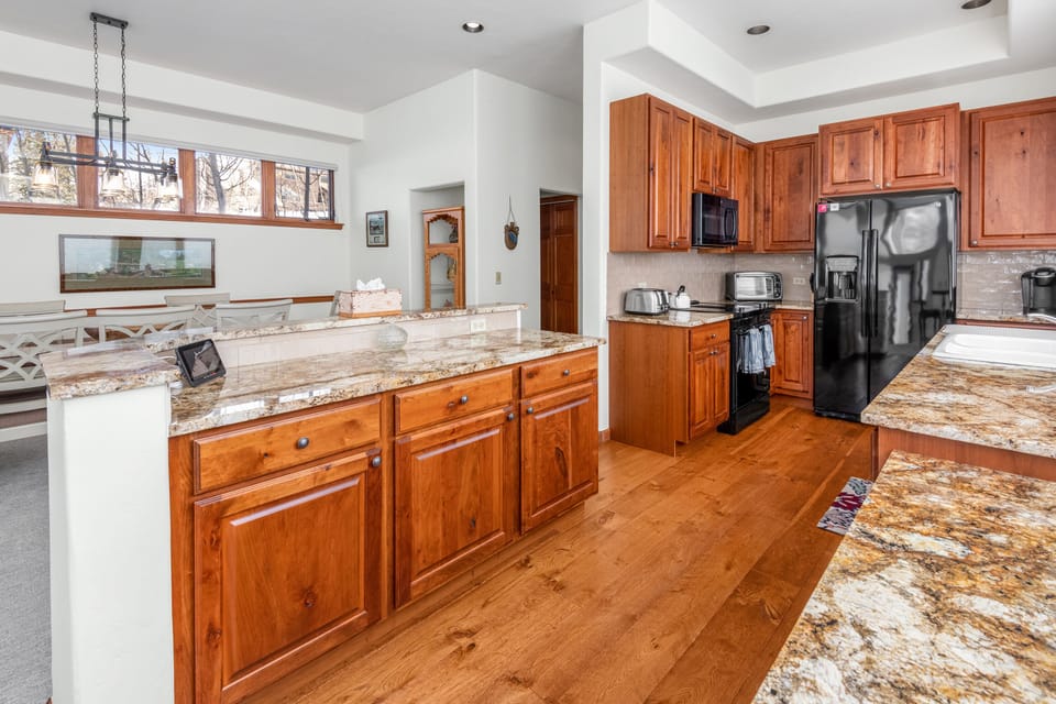 Fully Stocked Kitchen