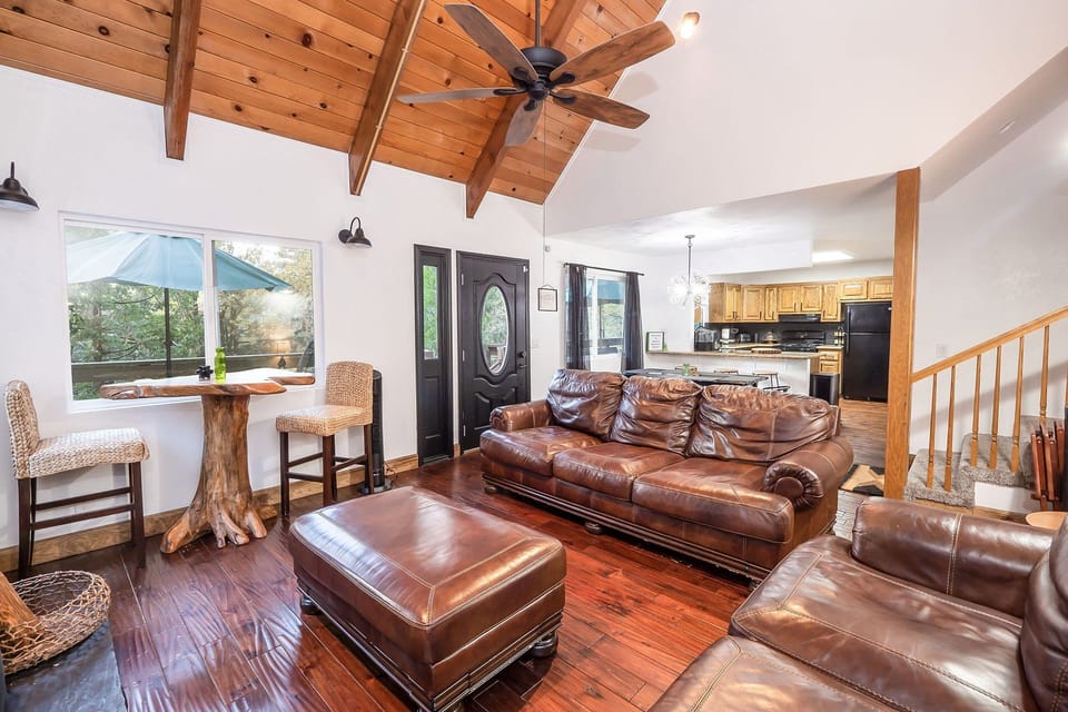 Living Room (1)