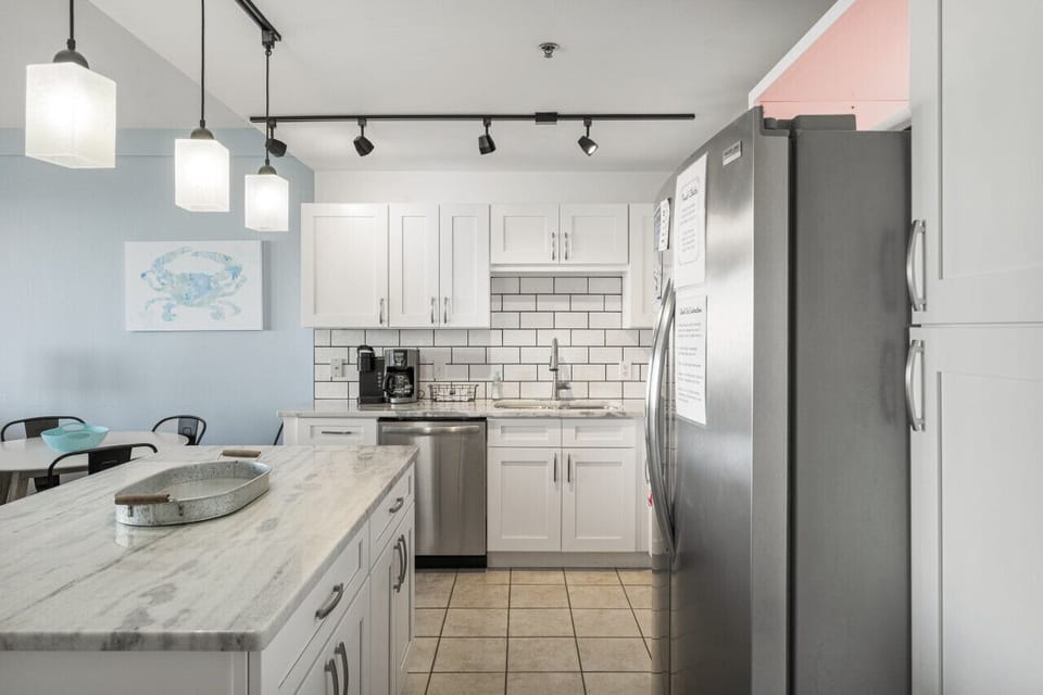 Full Service Kitchen!