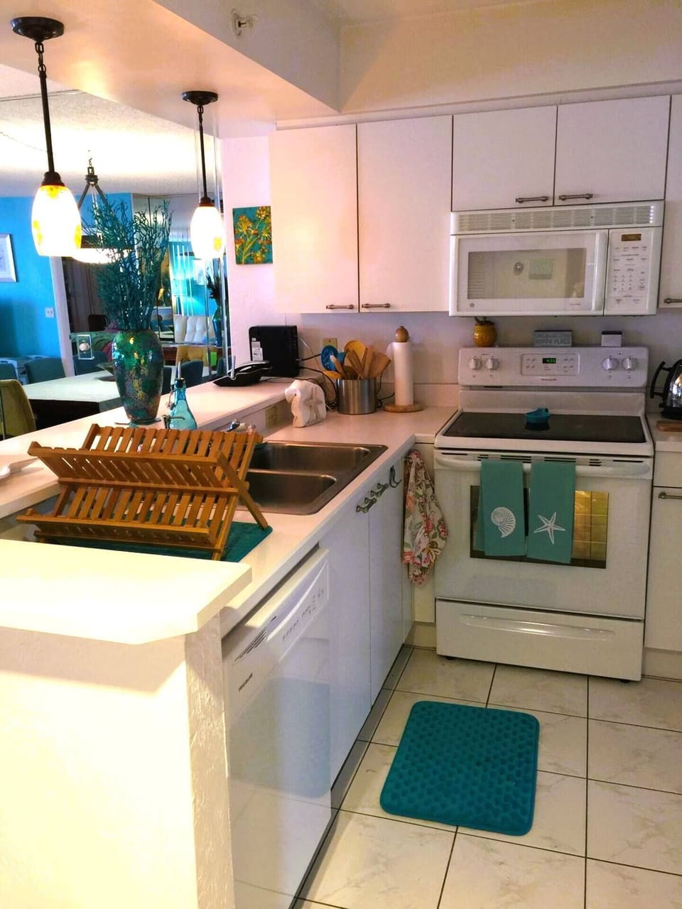 Fully stocked kitchen.