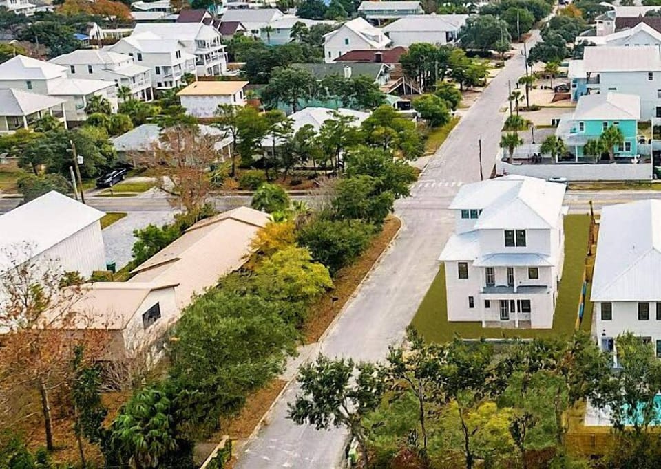 Less than a two block walk to the world famous Emerald Coast!