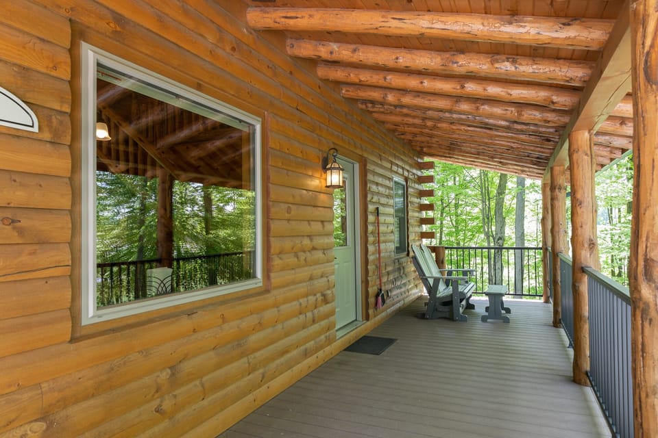 Cozy Bear front porch
