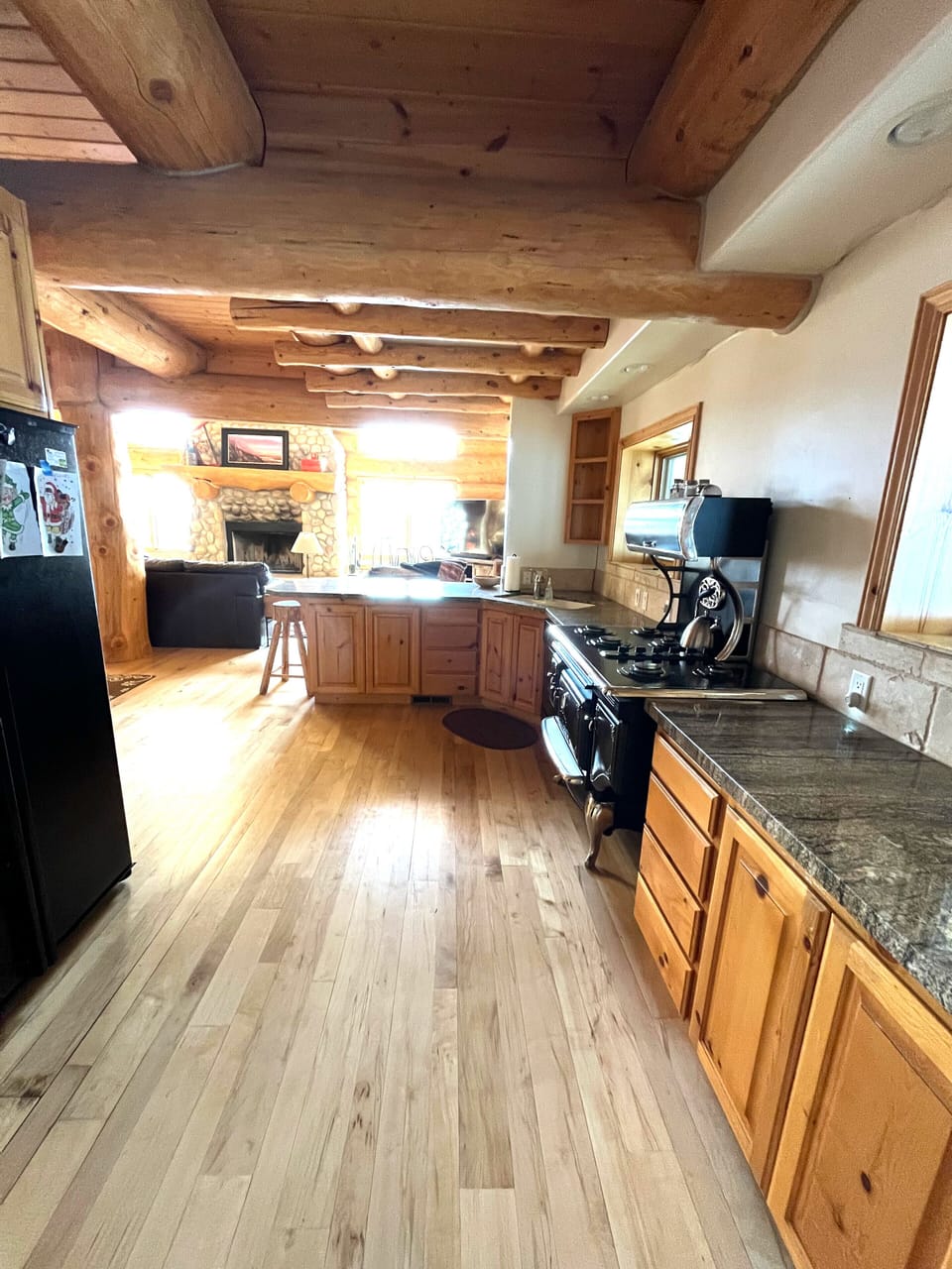 Full size kitchen