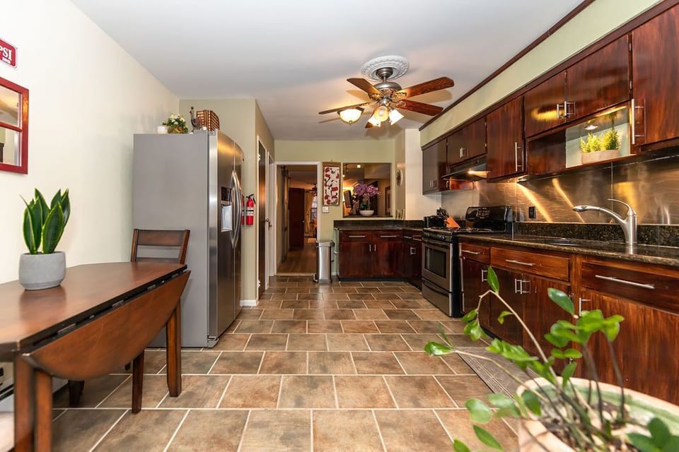 Kitchen Western View 