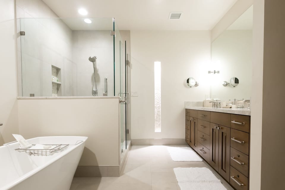 Flooring, Bathtub, Tub, Indoors, Room