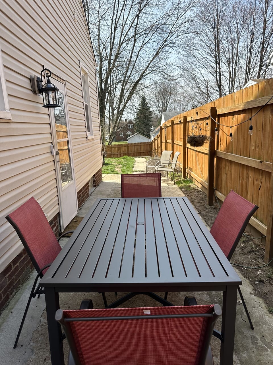 Outdoor dining