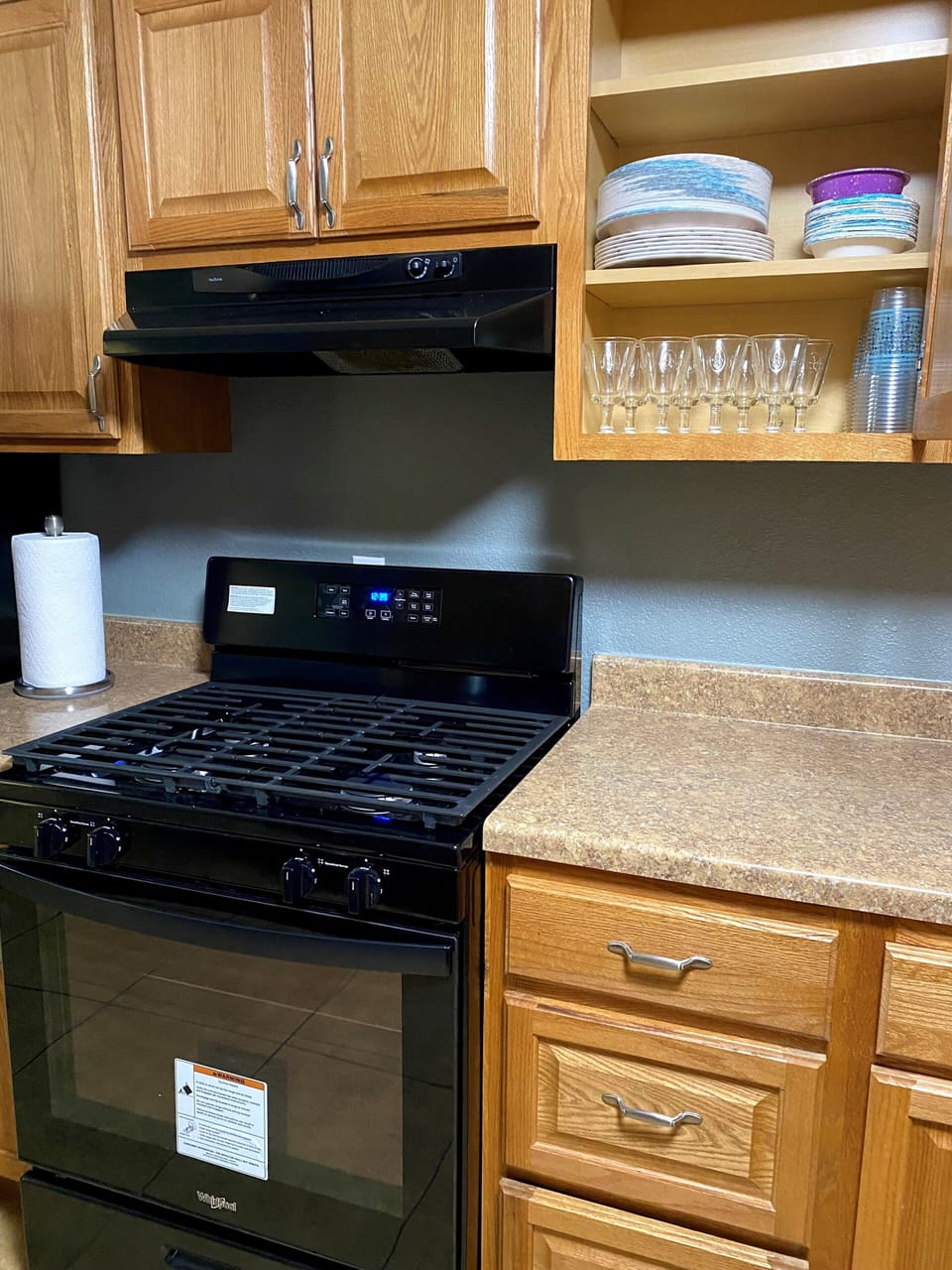 Gas stove and oven

