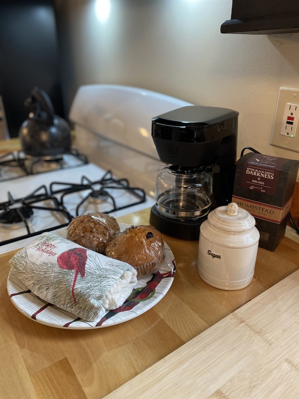 All guests will receive coffee and muffins on arrival