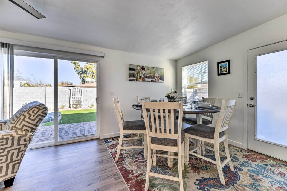 Dining Area | Dishware/Flatware | Trash Bags/Paper Towels