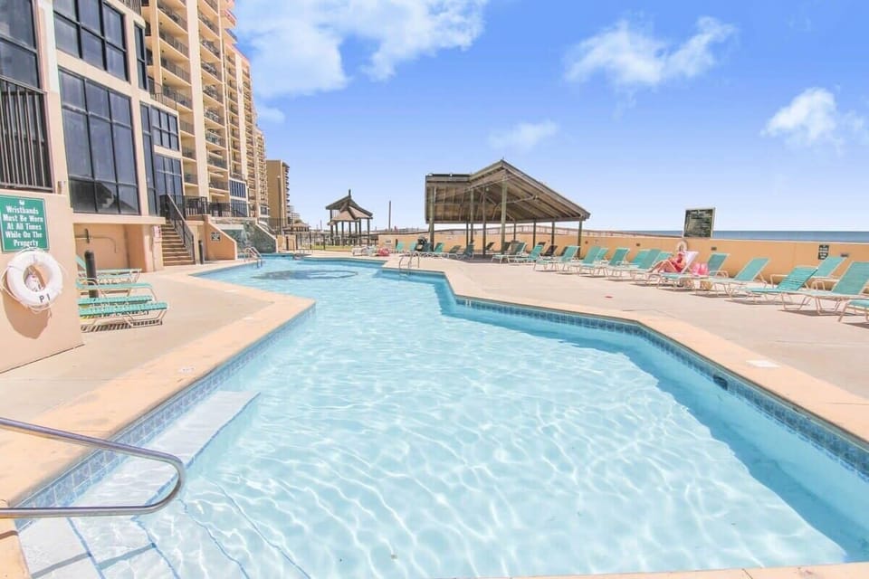 Huge pool