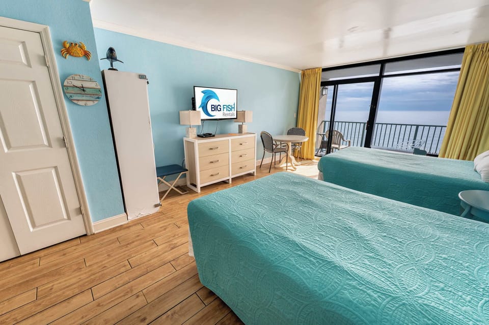 Stunning Bedroom Beautifully Decorated with Amazing Views 💫✨
