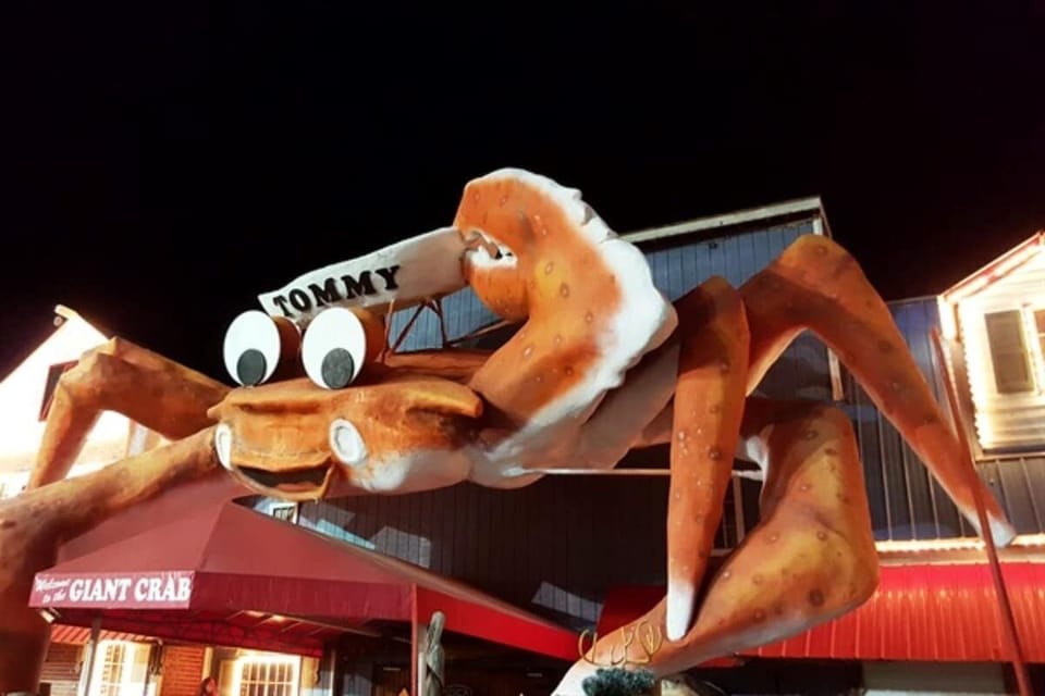 Lots of Local Food and Attractions Nearby!