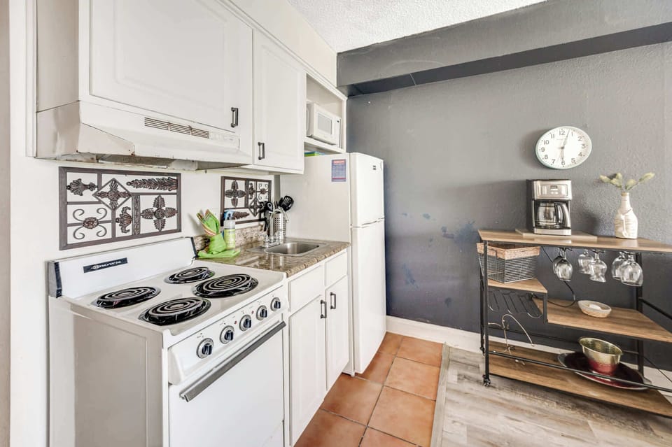 Large Kitchen Area
