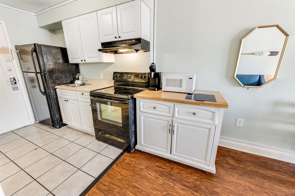 Large Kitchen Area